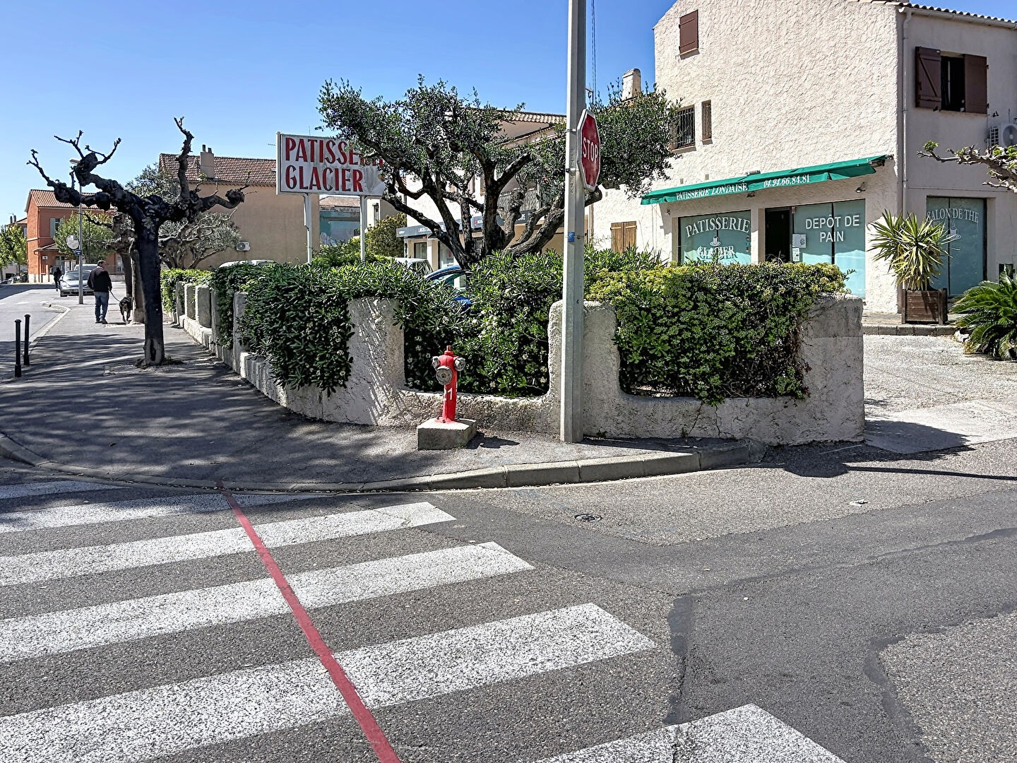 Magasin à vendre - 3 pièces - 160m2 - La Londe-Les-Maures (83250)
