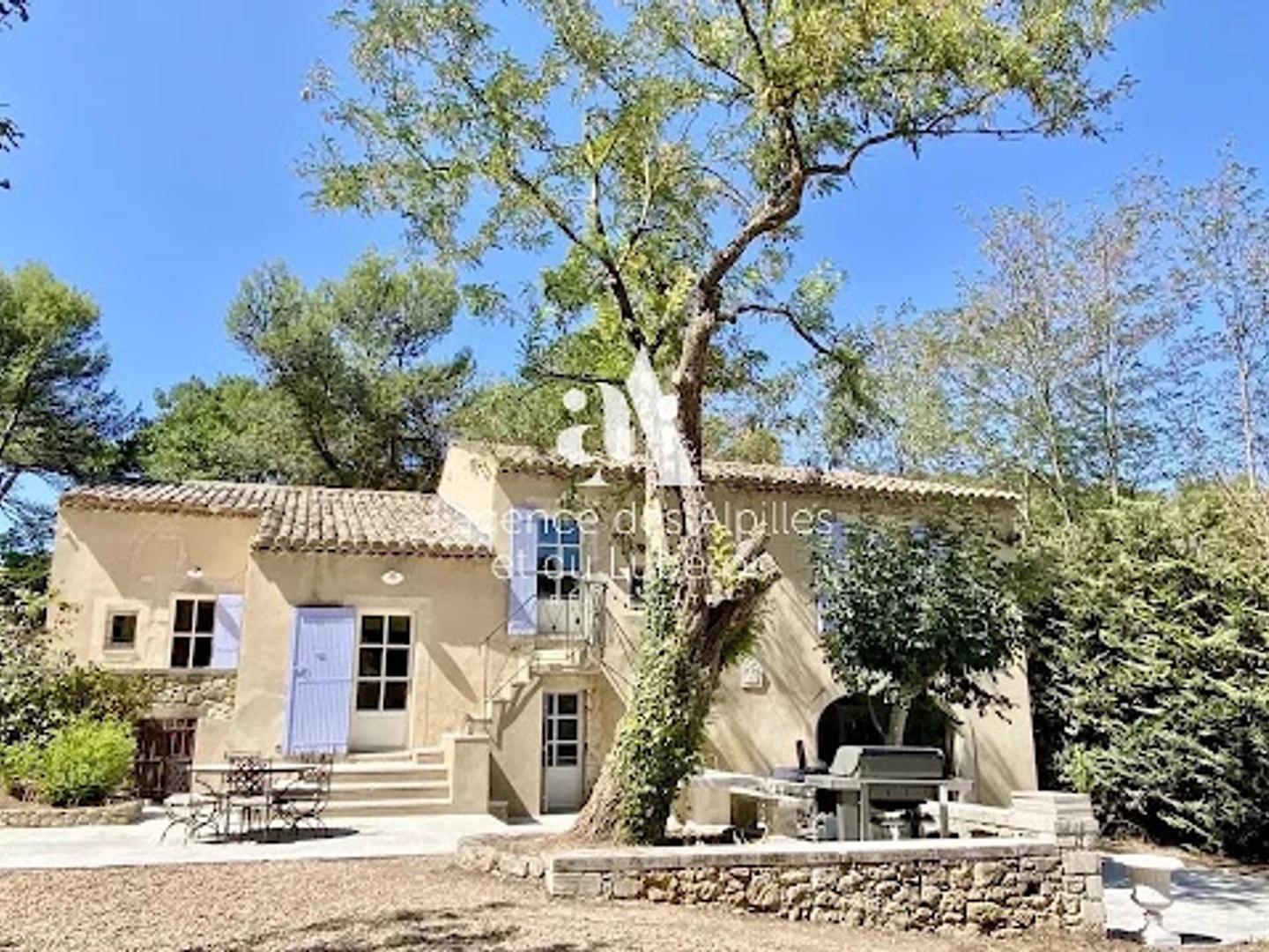 Maison à vendre - 7 pièces - 208m2 - Oppède (84580)