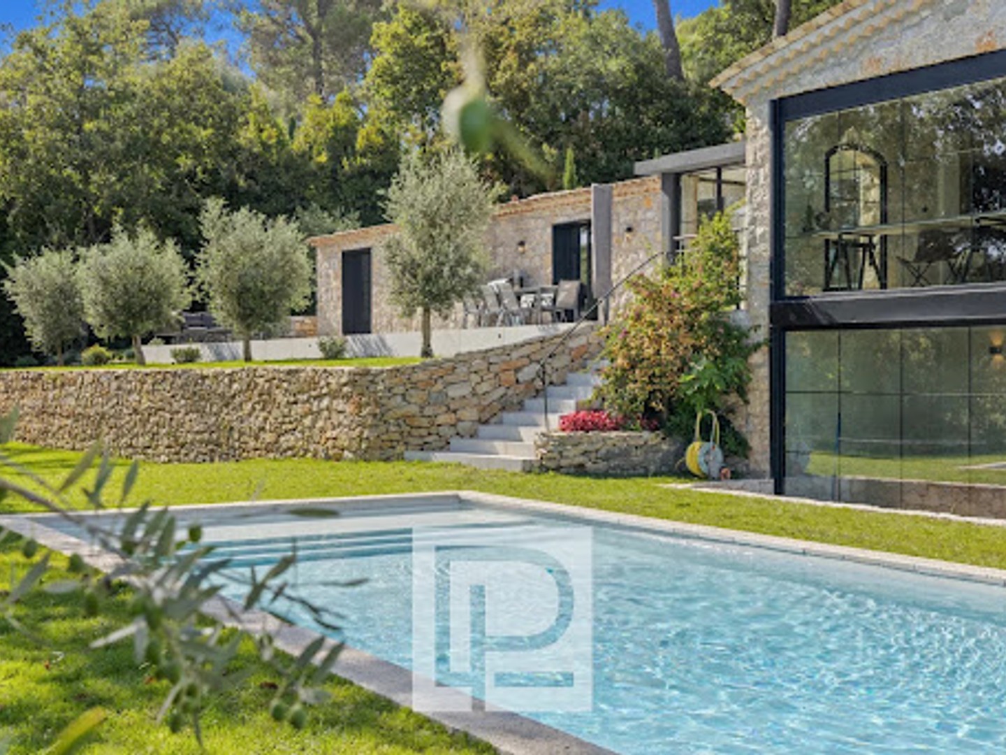 Villa 8 pièces 289 m²
