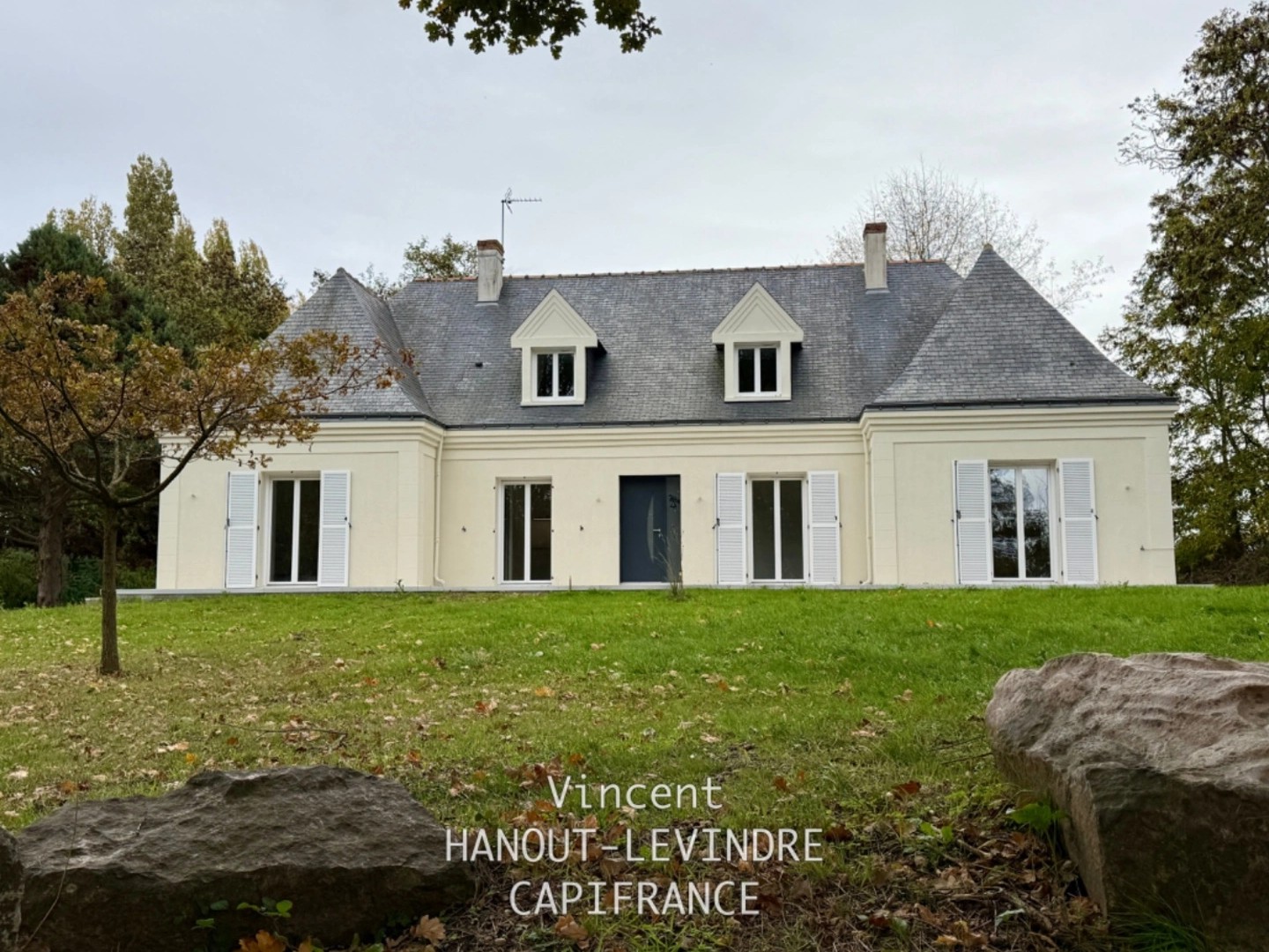 Maison à vendre - 12 pièces - 248m2 - Tiercé (49125)