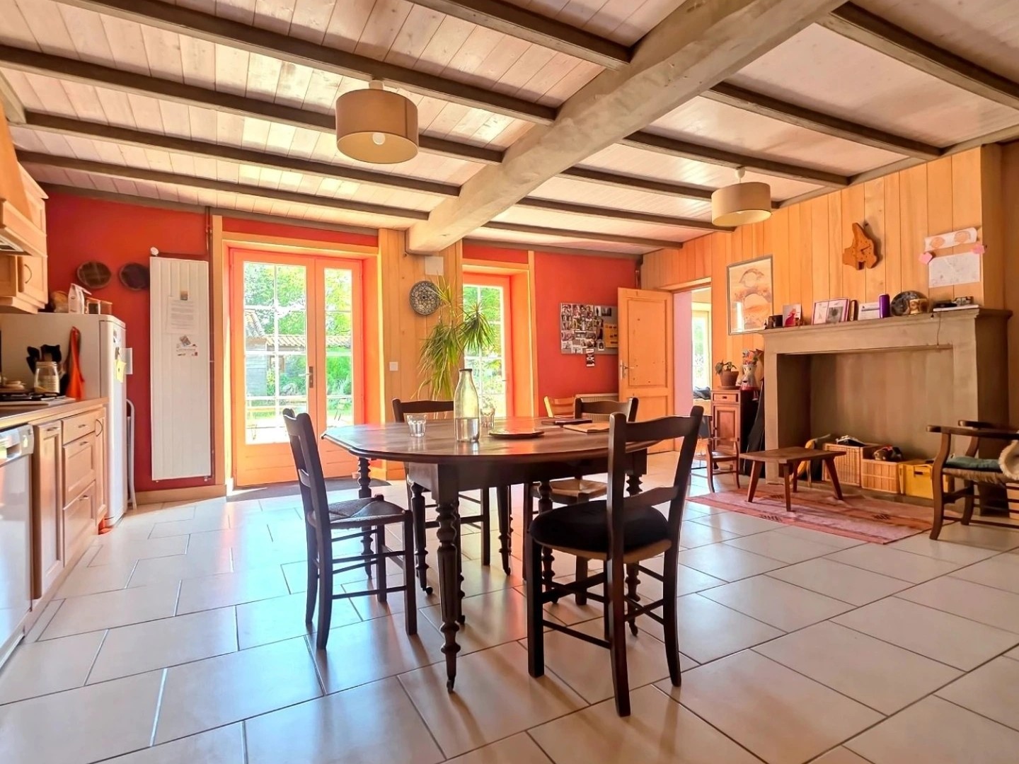 Maison à vendre - 8 pièces - 185m2 - Saint-Saturnin-Du... (17700)