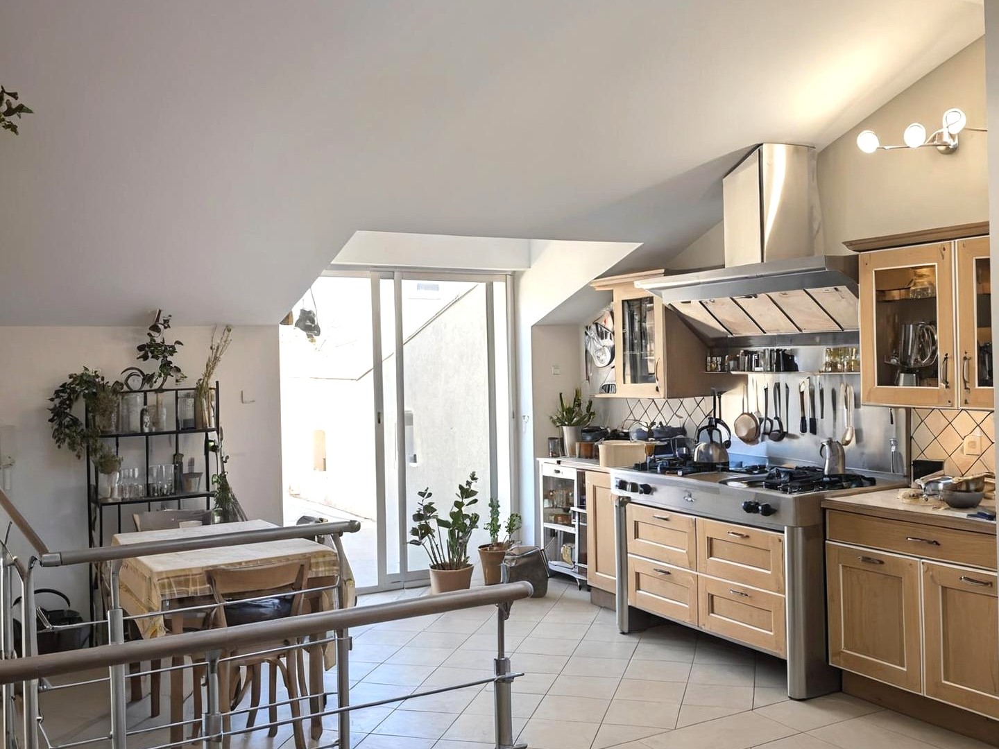 Maison à vendre - 6 pièces - 200m2 - Sainte-Catherine (69440)