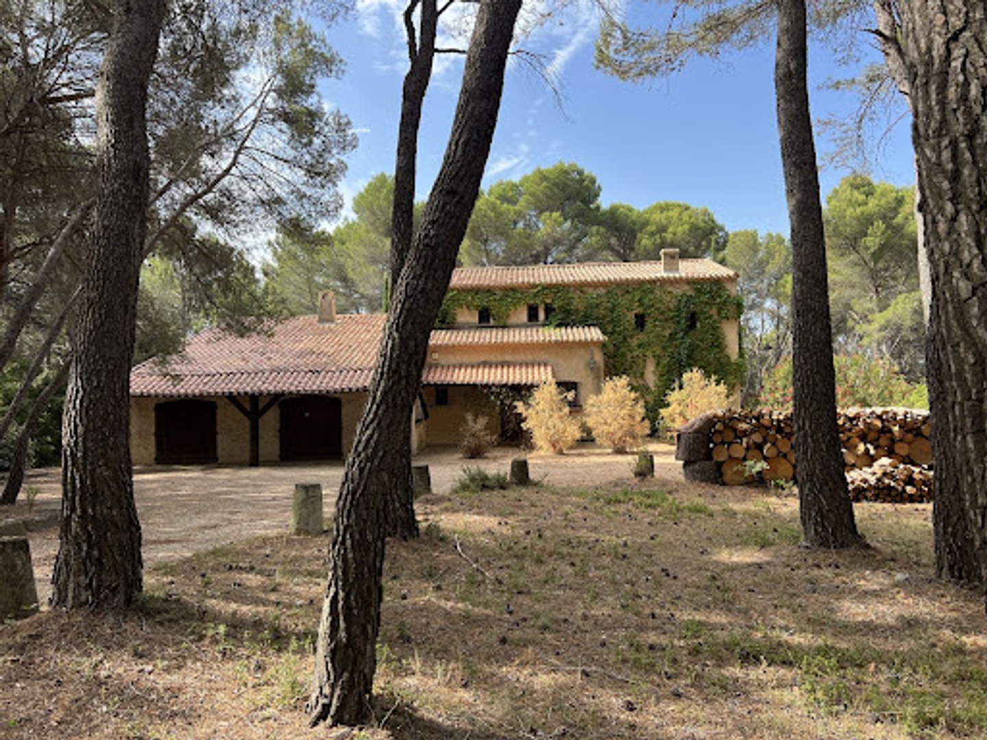Propriété 7 pièces 275 m²