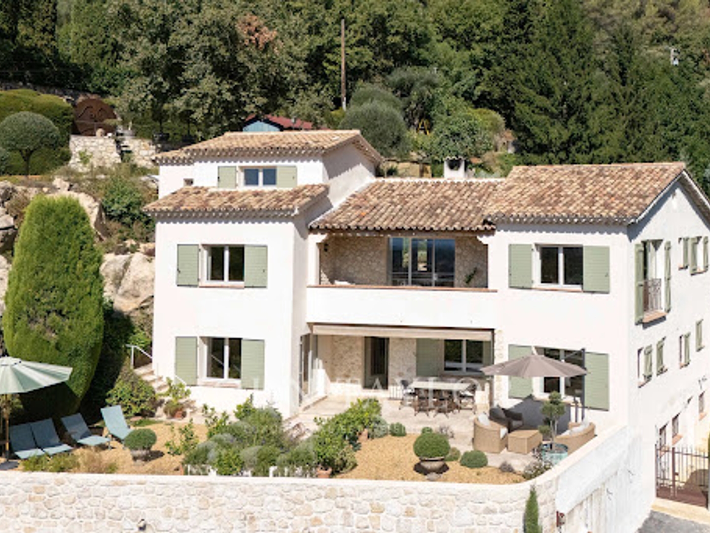 Maison à vendre - 8 pièces - 250m2 - Vence (06140)