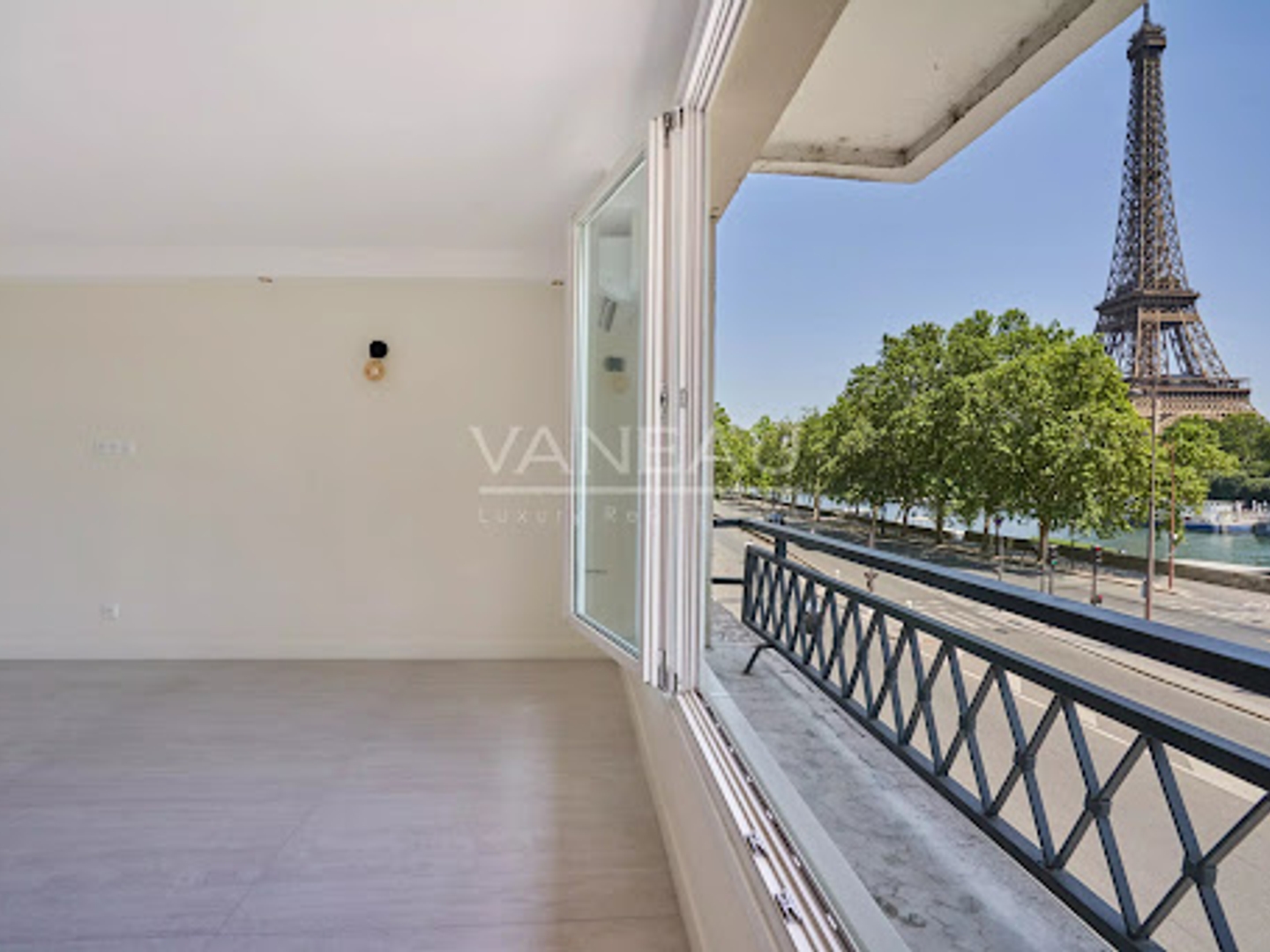 Appartement à vendre - 4 pièces - 97m2 - Paris 16e (75016)