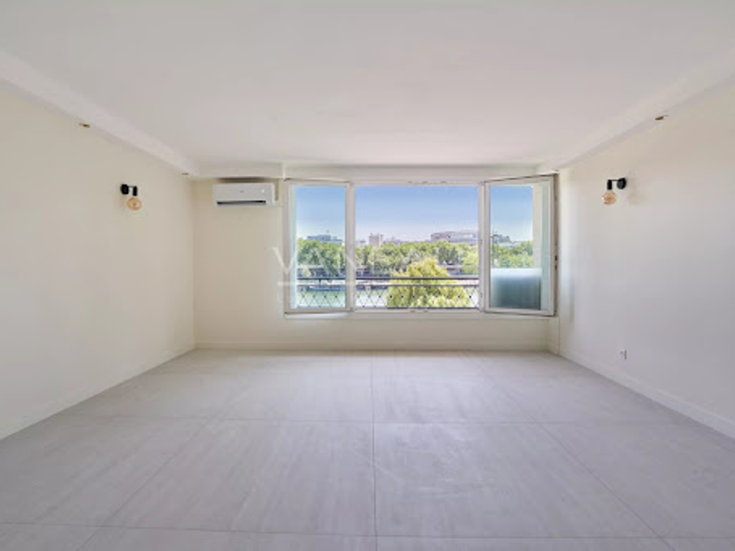 Appartement à vendre - 4 pièces - 97m2 - Paris 16e (75016)