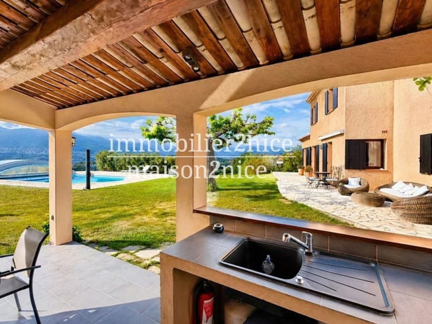 Maison à vendre - 8 pièces - 235m2 - Nice (06000)