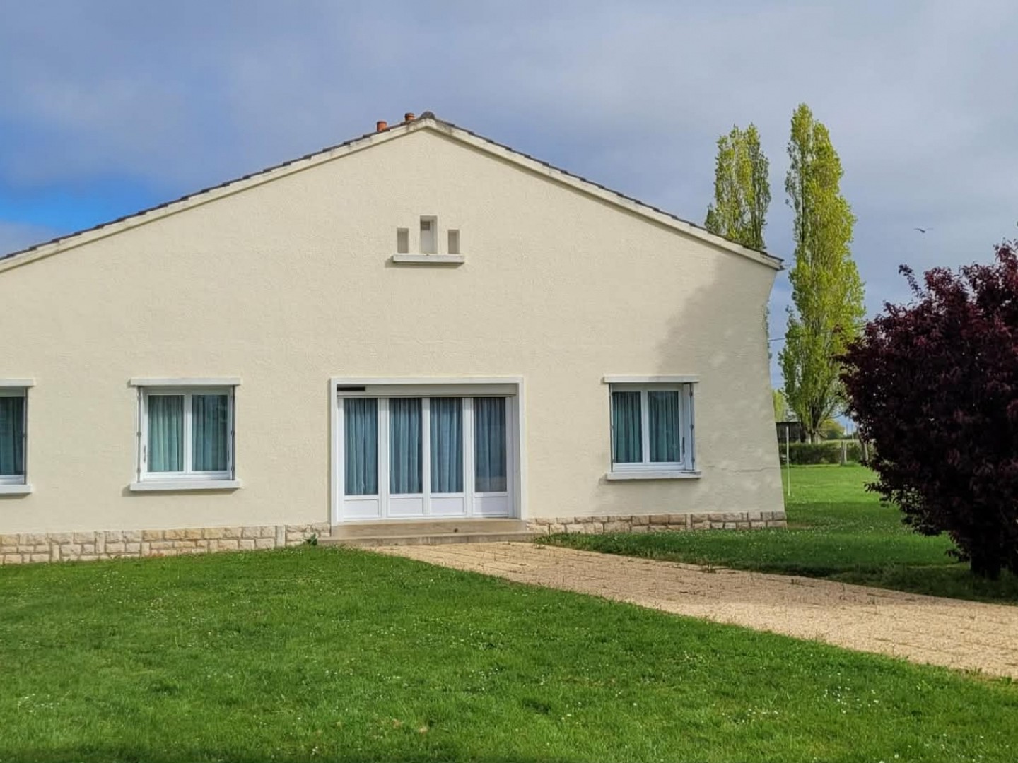 Maison à vendre - 5 pièces - 84m2 - Nieuil-L'espoir (86340)