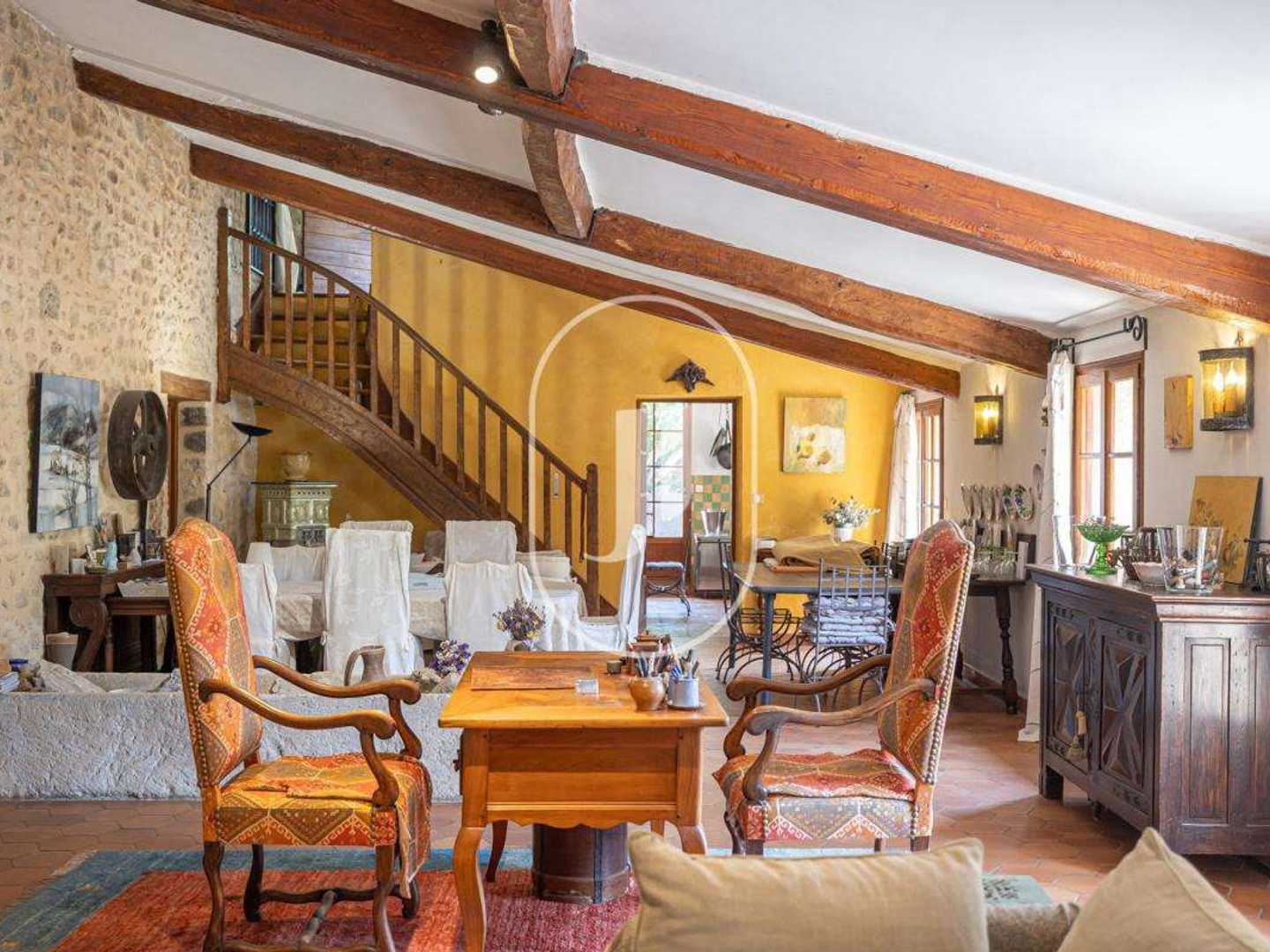 Maison 10 pièces 315 m²