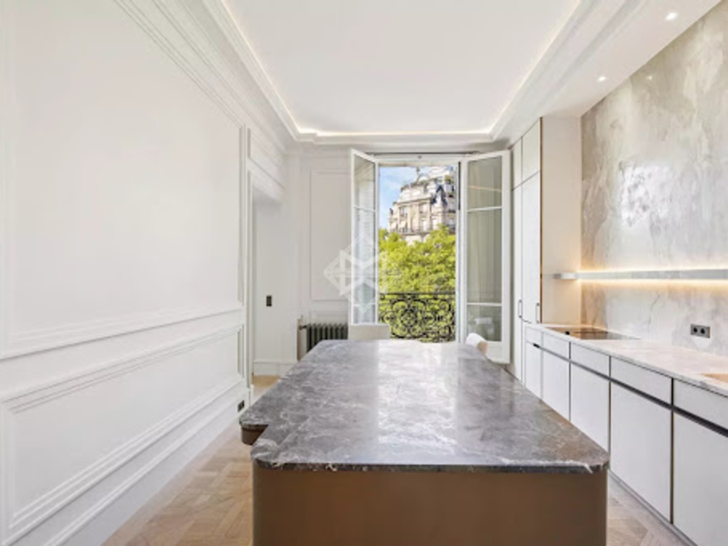 Appartement à vendre - 6 pièces - 216m2 - Paris 16e (75016)