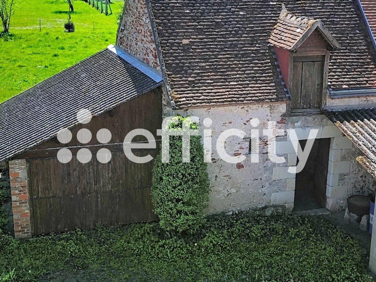 Maison à vendre - 2 pièces - 62m2 - Chabris (36210)