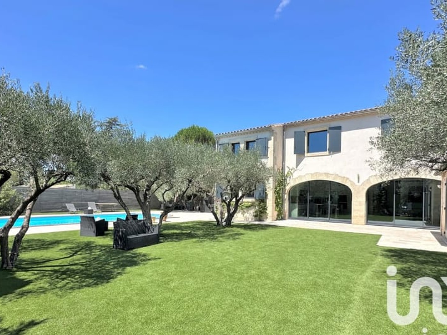 Maison à vendre - 8 pièces - 280m2 - Saint-Maximin (30700)