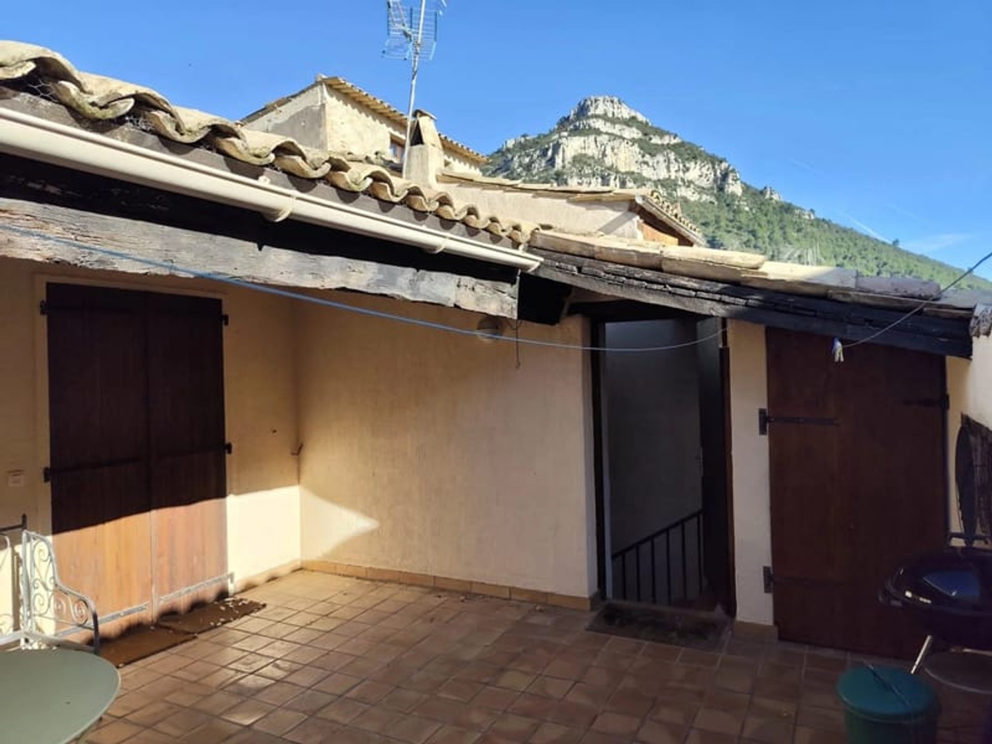 Appartement à vendre - 2 pièces - 71m2 - Saint-Jeannet (06640)