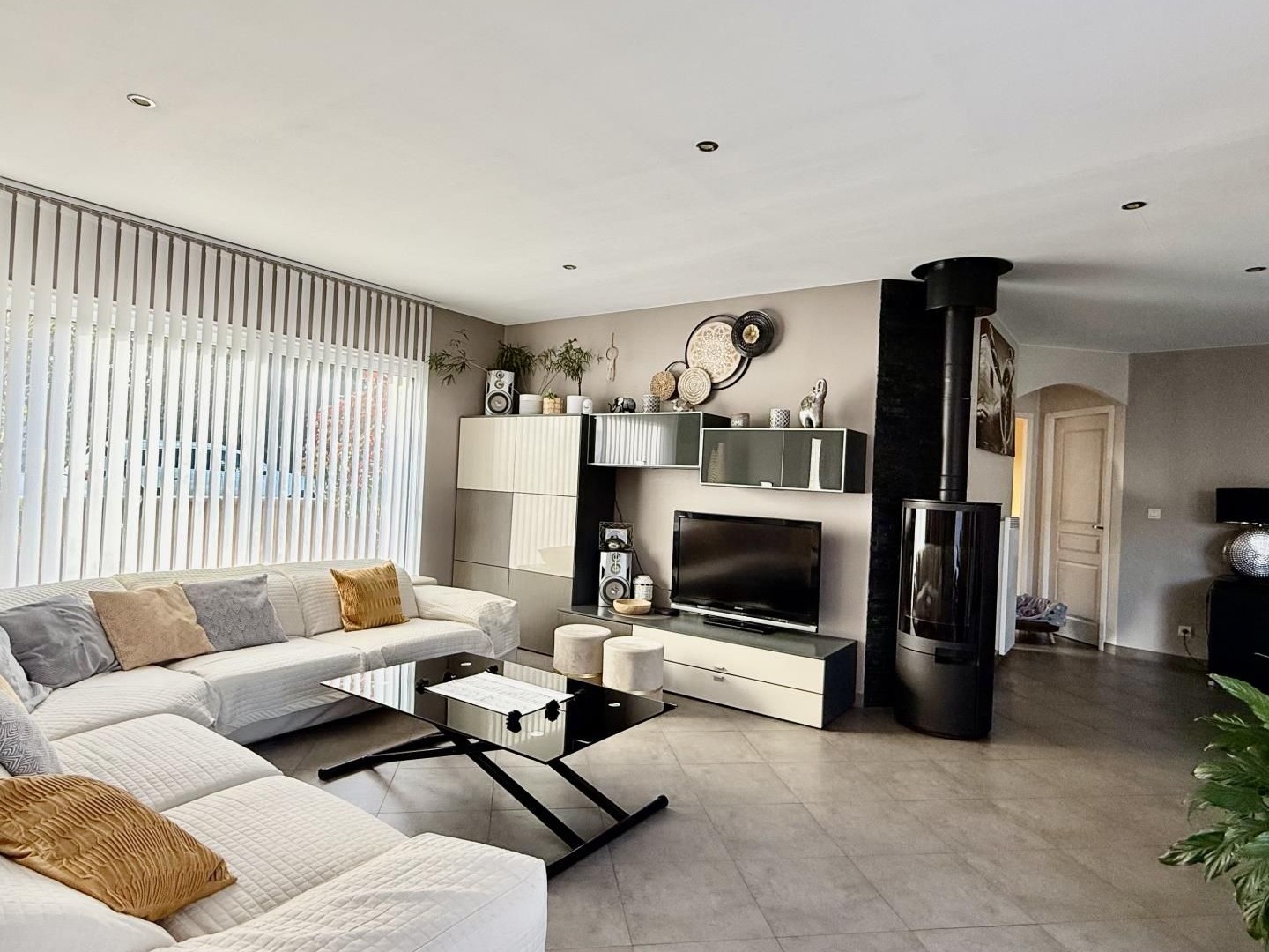 Maison à vendre - 6 pièces - 128m2 - Saint-Rogatien (17220)