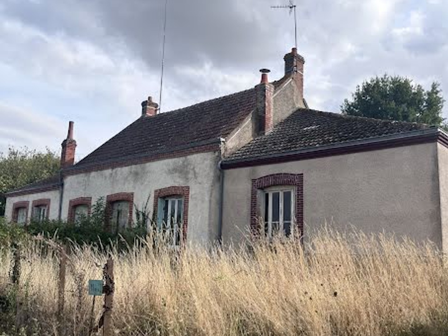 Maison à vendre - 7 pièces - 74m2 - Genouilly (18310)