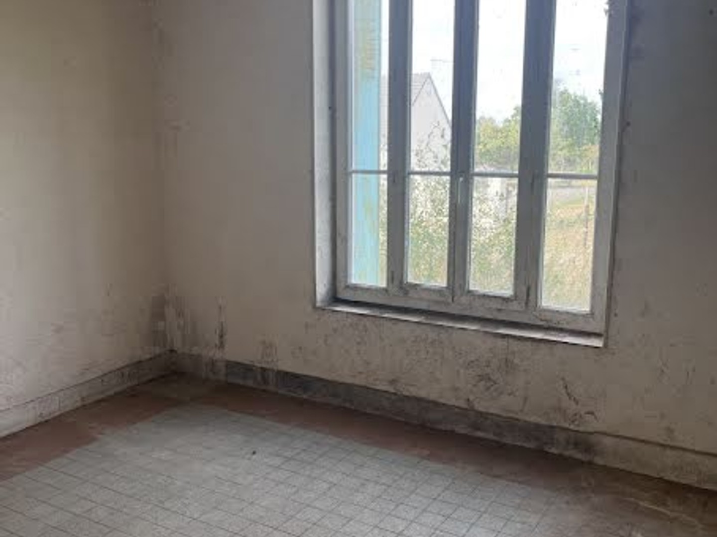 Maison à vendre - 7 pièces - 74m2 - Genouilly (18310)