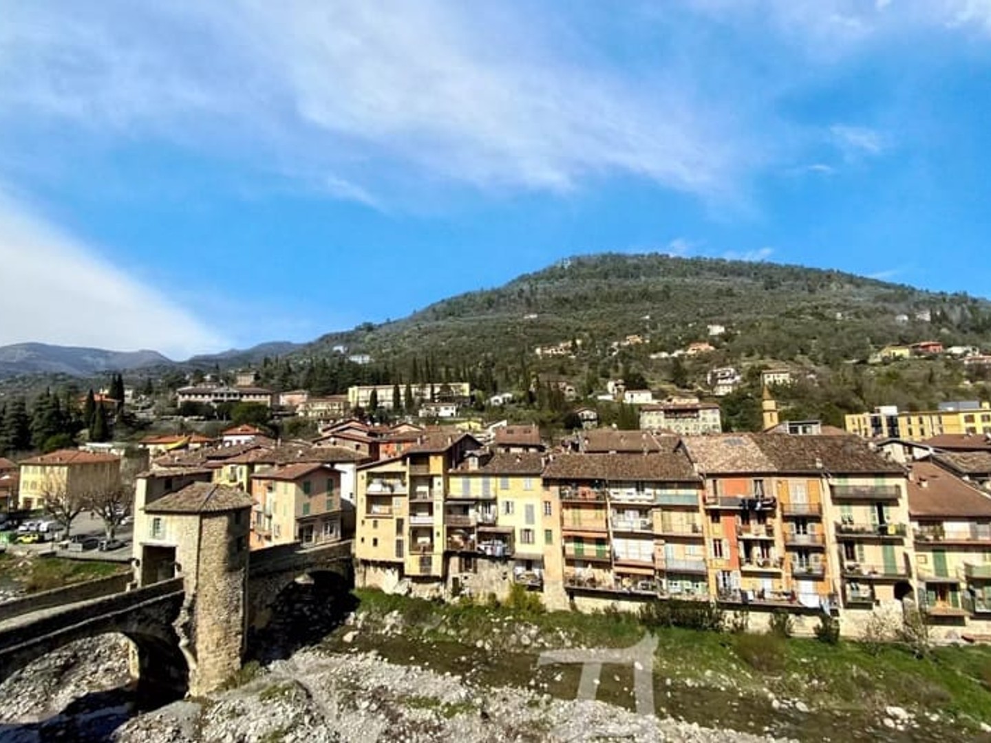 Appartement à vendre - 3 pièces - 65m2 - Sospel (06380)
