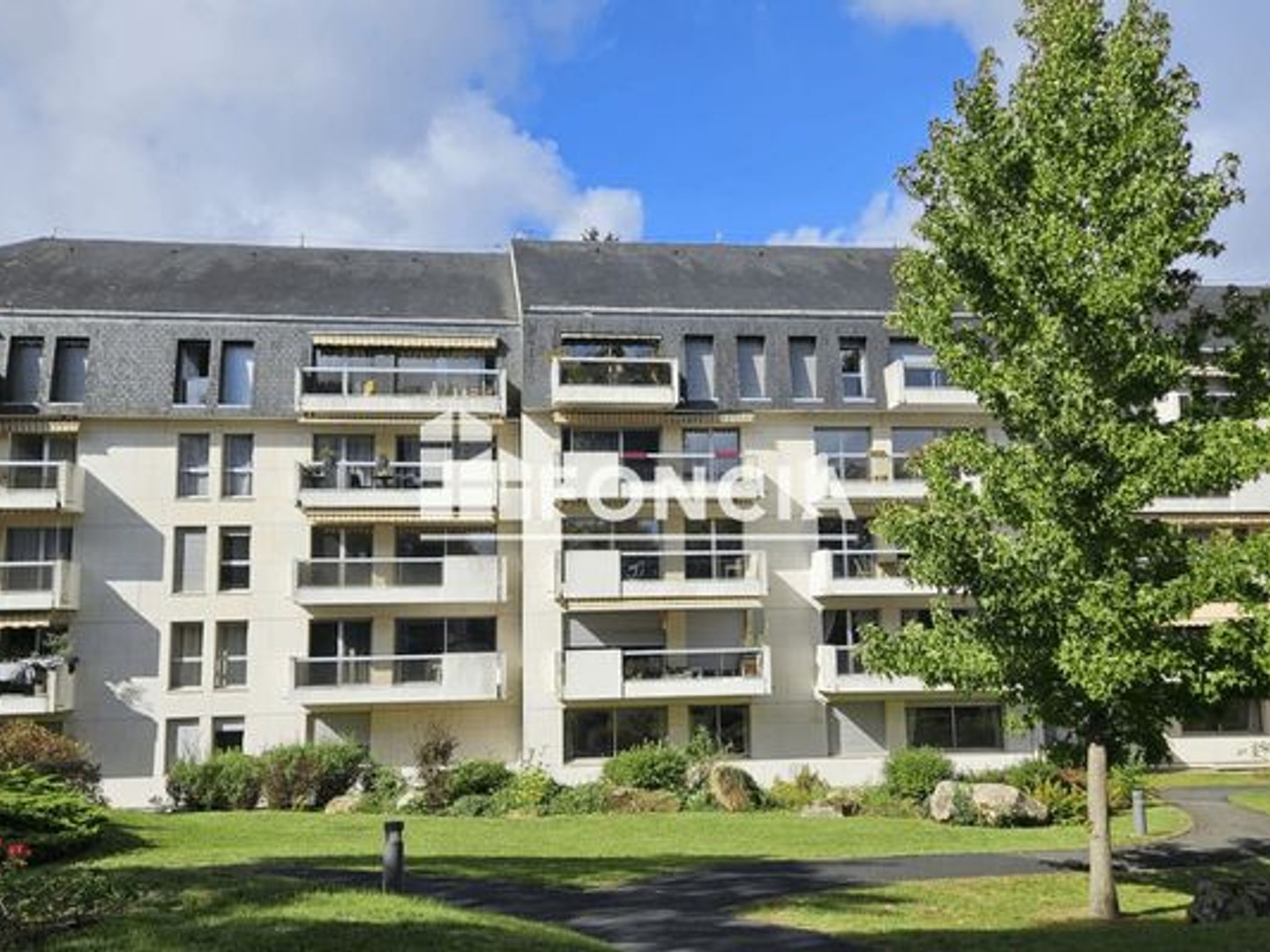 Appartement à vendre - 2 pièces - 52m2 - Fontainebleau (77300)