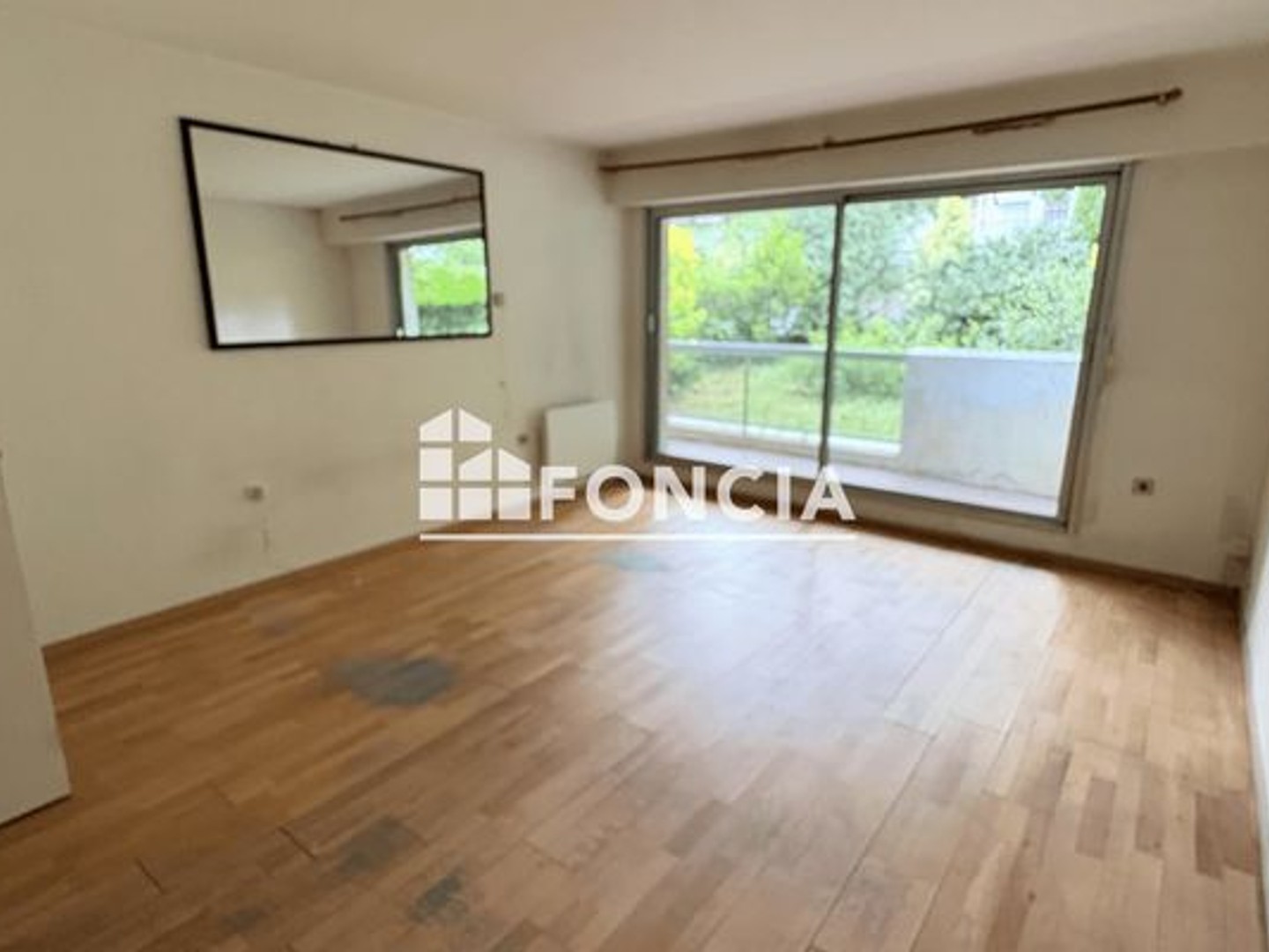 Appartement à vendre - 2 pièces - 52m2 - Fontainebleau (77300)