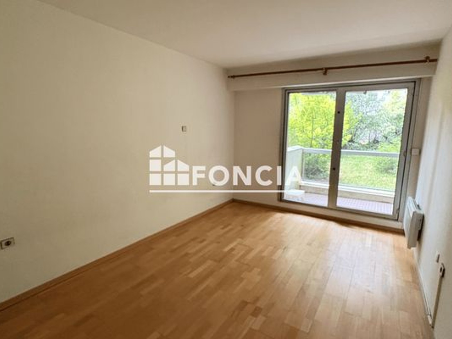 Appartement à vendre - 2 pièces - 52m2 - Fontainebleau (77300)