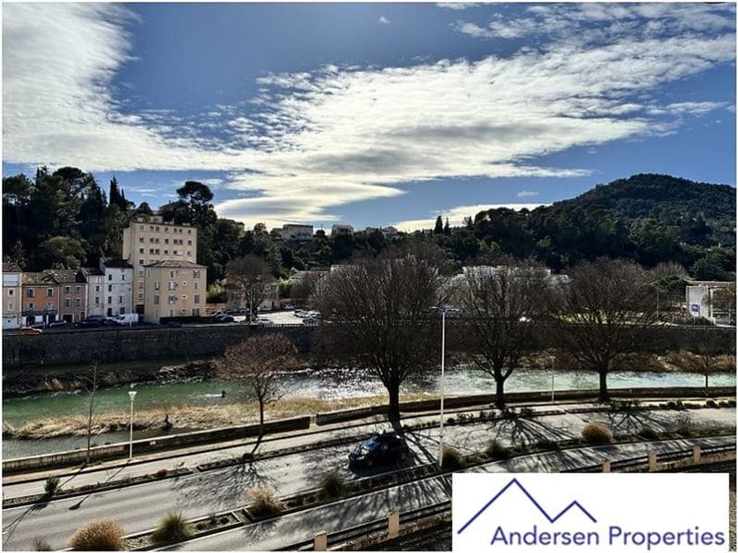 Appartement à vendre - 3 pièces - 81m2 - Alès (30100)