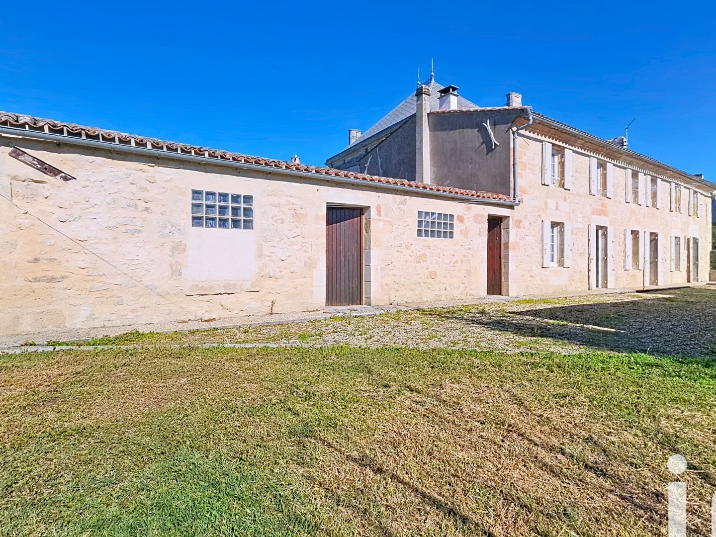 Maison à vendre - 7 pièces - 190m2 - Asques (33240)
