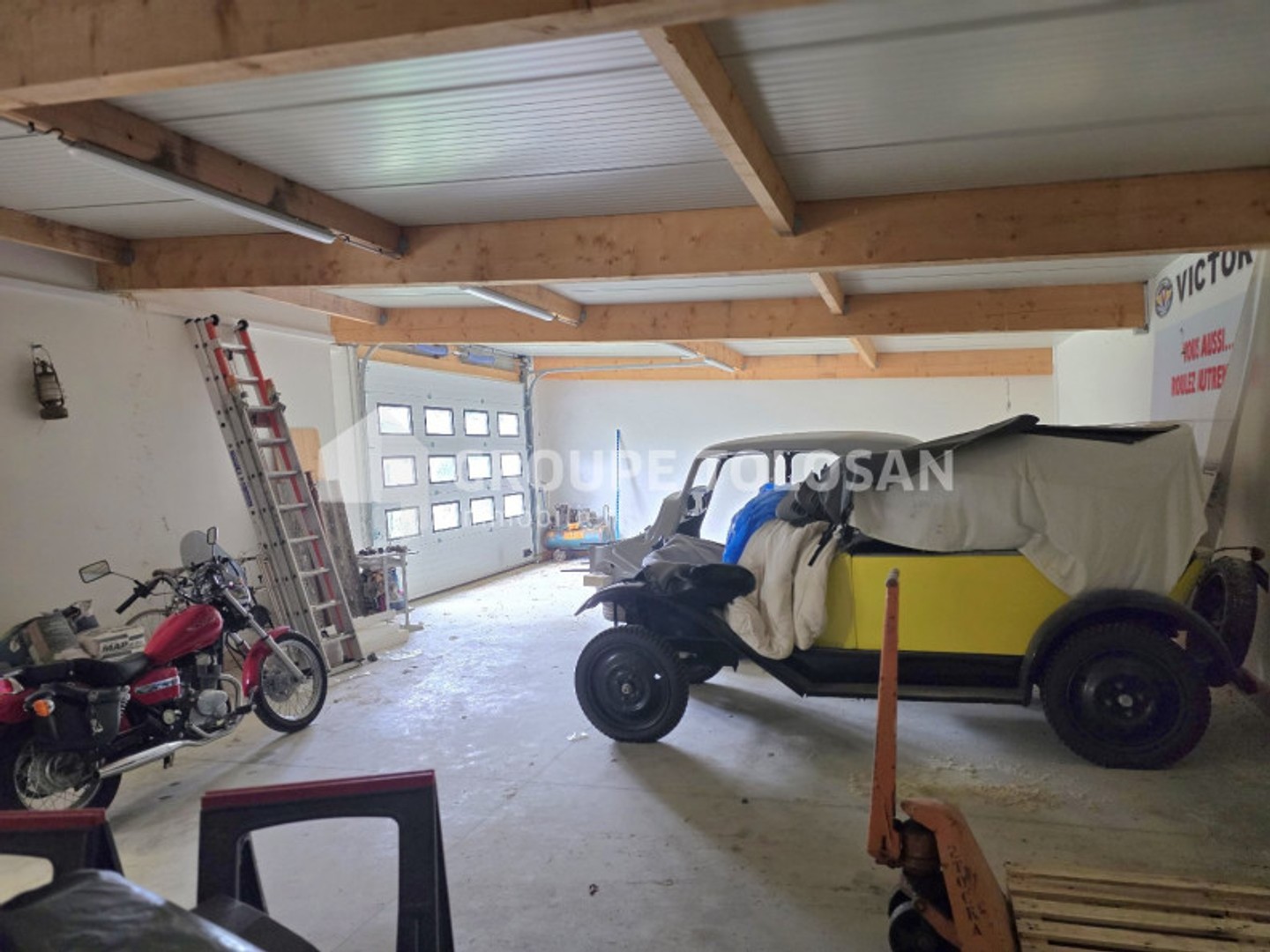 Locaux à vendre - 2 pièces - 261m2 - Montauban (82000)