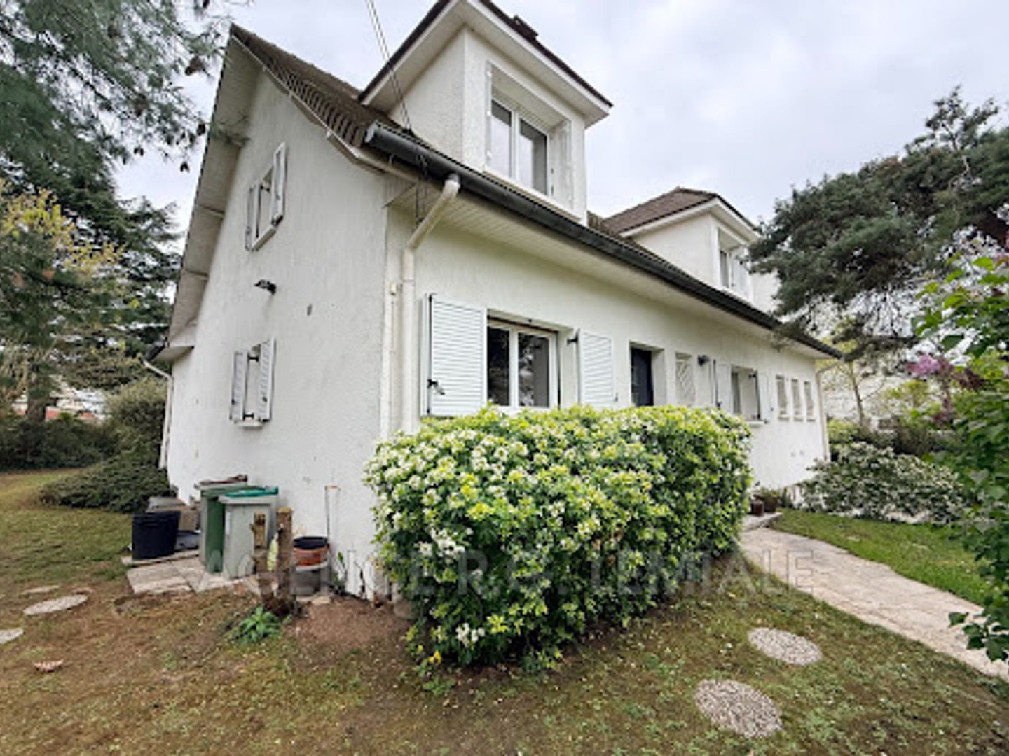 Maison à vendre - 7 pièces - 187m2 - Maisons-Laffitte (78600)