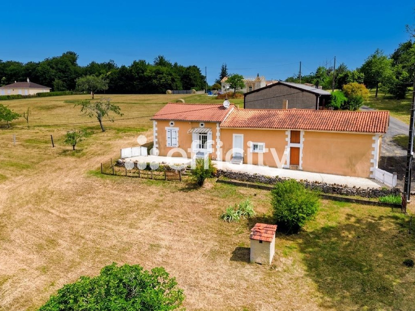 Maison à vendre - 3 pièces - 66m2 - Bussac (24350)