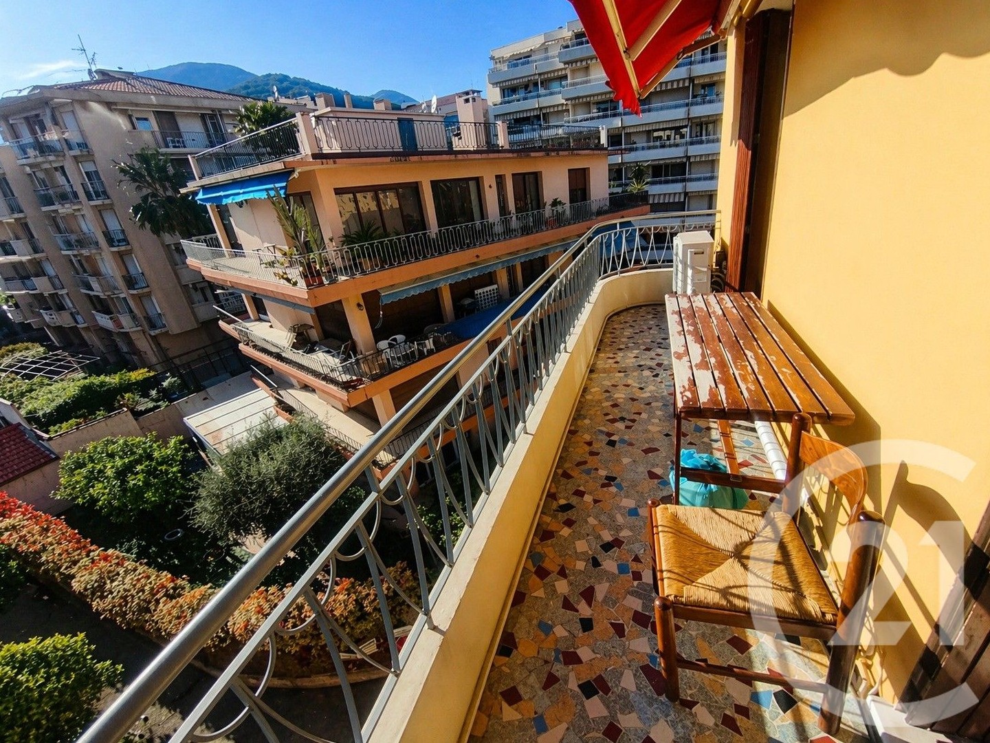 Appartement à vendre - 3 pièces - 47m2 - Roquebrune-Cap-Ma... (06190)