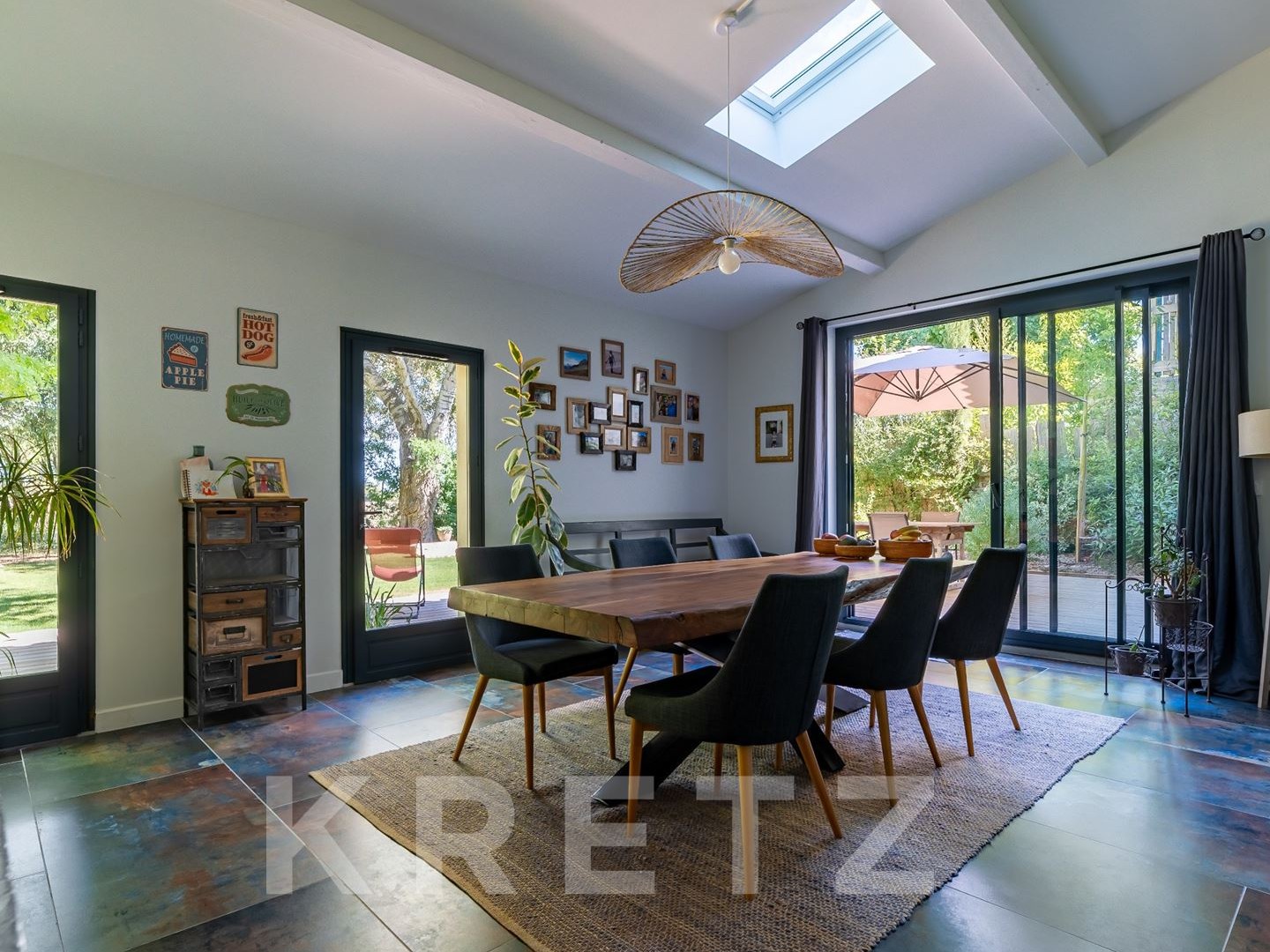 Maison à vendre - 8 pièces - 290m2 - Gallargues-Le-Mon... (30660)