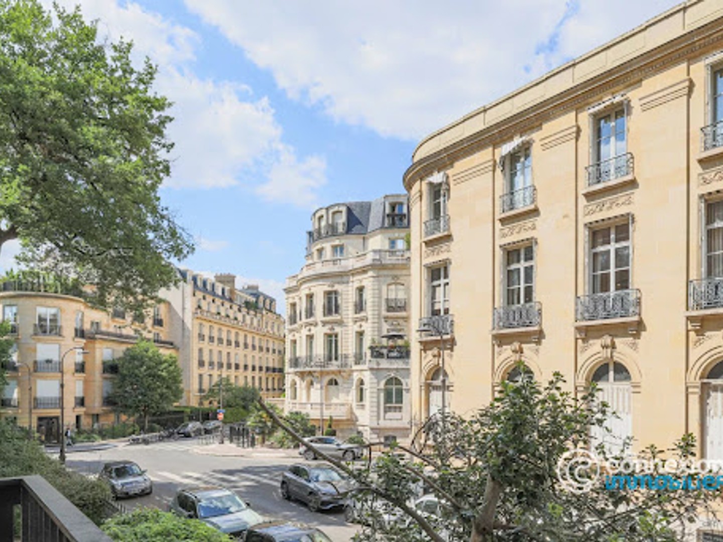 Appartement à vendre - 5 pièces - 153m2 - Paris 16e (75016)