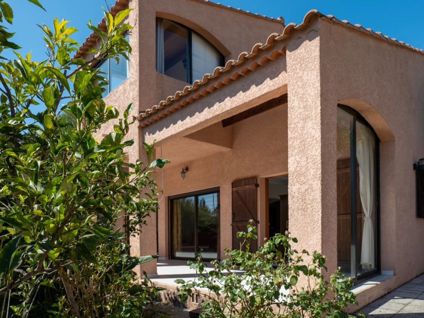 VILLA 5 PIECES SUR TERRAIN DE 646 M² BORMES LES MIMOSAS