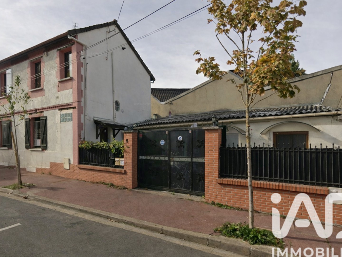Immeuble à vendre - 160m2 - La Courneuve (93120)
