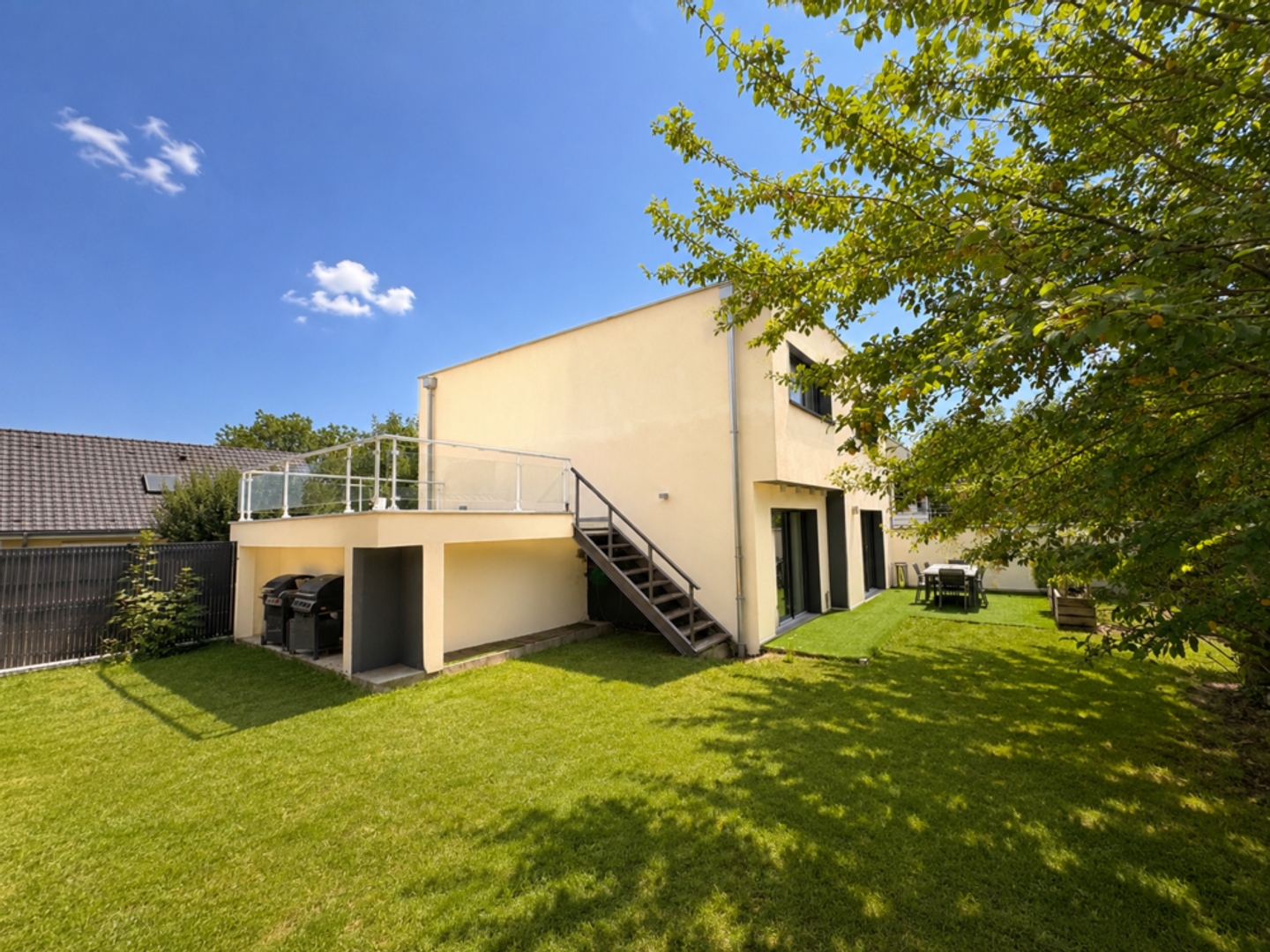 Maison à vendre - 5 pièces - 159m2 - Péron (01630)