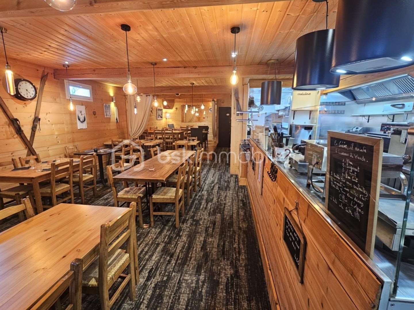 Locaux à vendre - Allos (04260)