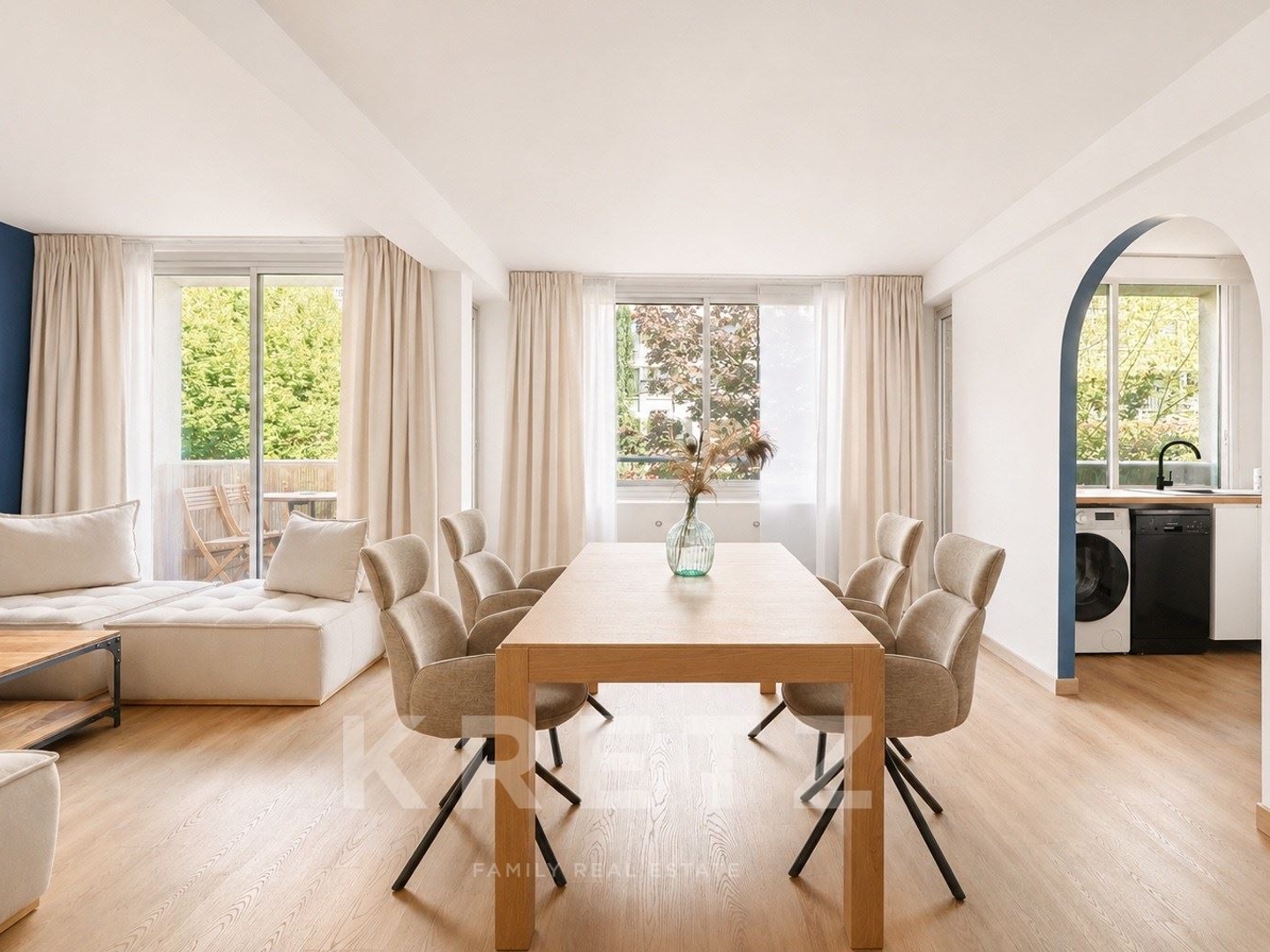 Un appartement clé en main entre Suffren et Champ-de-Mars