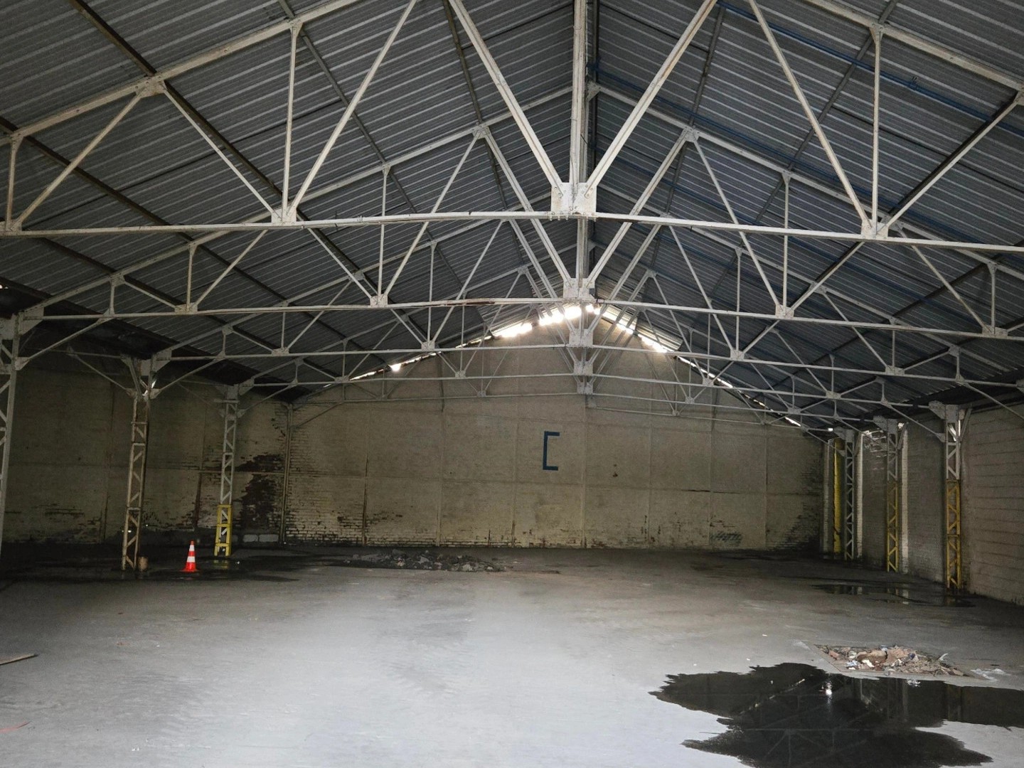 Magasin à vendre - 32091m2 - Cattenières (59217)