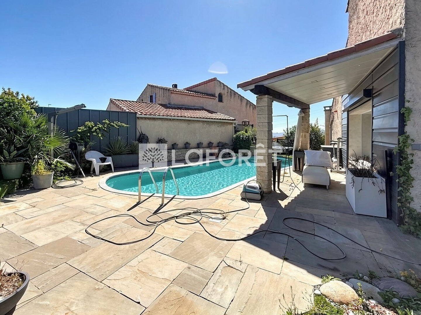 Maison à vendre - 5 pièces - 195m2 - Les Pennes-Mirabeau (13170)