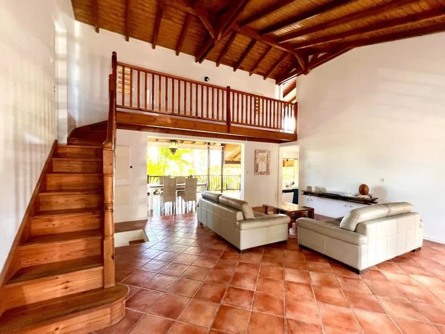 Maison à vendre - 7 pièces - 251m2 - Saint-François (97118)