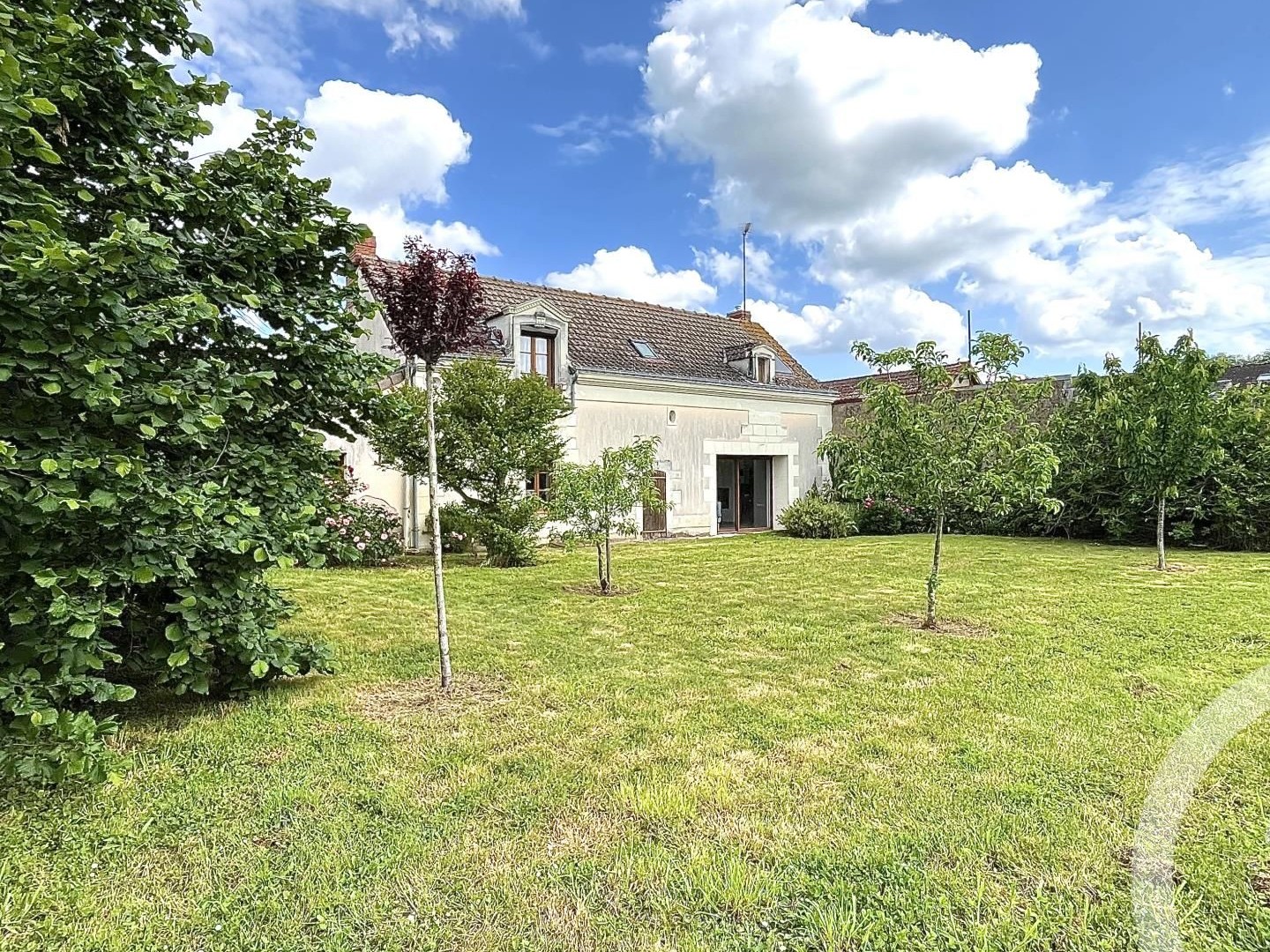 Maison à vendre - 4 pièces - 123m2 - Cenon-Sur-Vienne (86530)