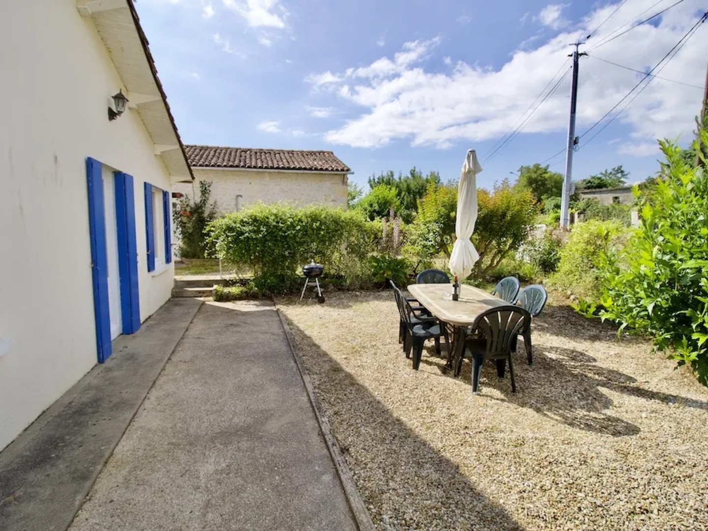 Maison à vendre - 22 pièces - 550m2 - Gémozac (17260)