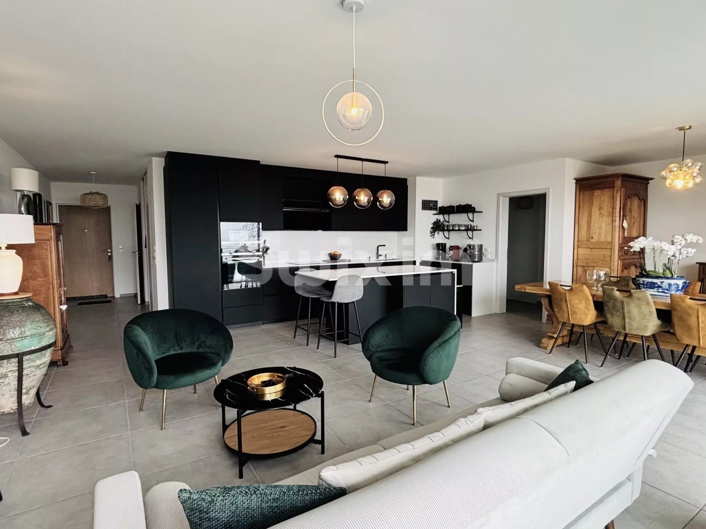 Appartement à vendre - 4 pièces - 116m2 - Évian-Les-Bains (74500)