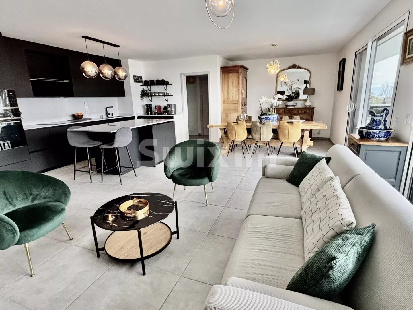 Appartement à vendre - 4 pièces - 116m2 - Évian-Les-Bains (74500)