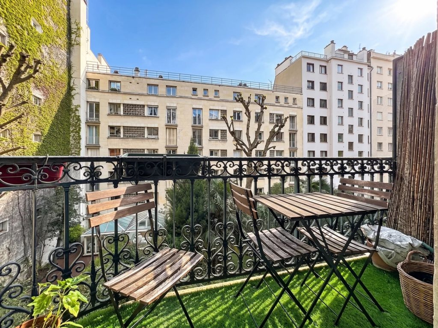 Appartement à vendre - 6 pièces - 128m2 - Paris 16e (75016)