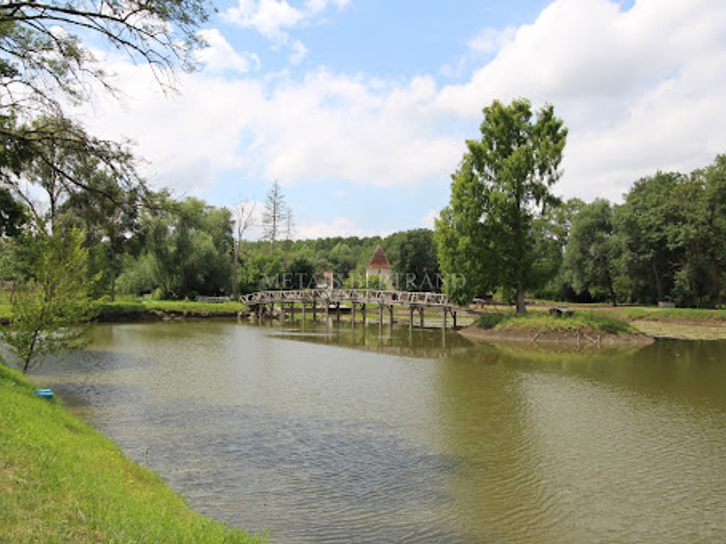 Propriété 9 pièces 300 m²