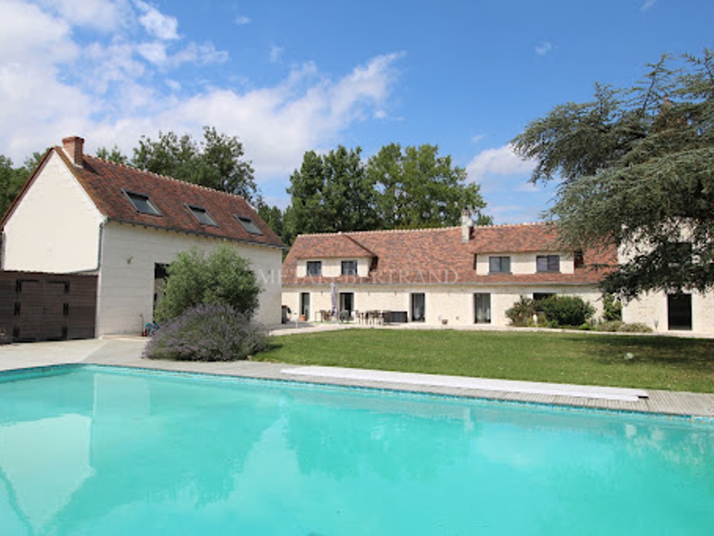 Maison à vendre - 9 pièces - 300m2 - Azay-Le-Rideau (37190)