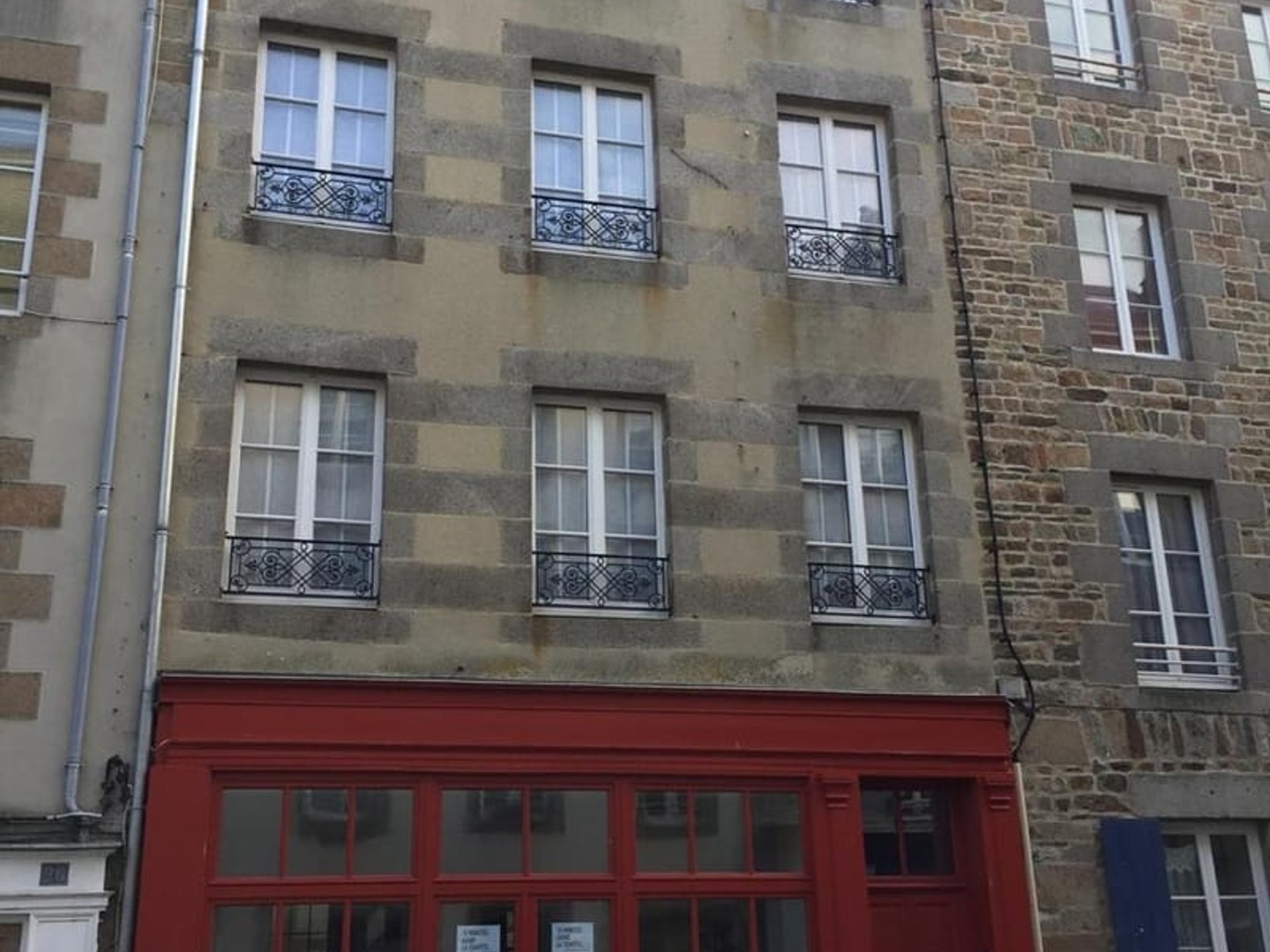 Maison avec appartements 180 m²
