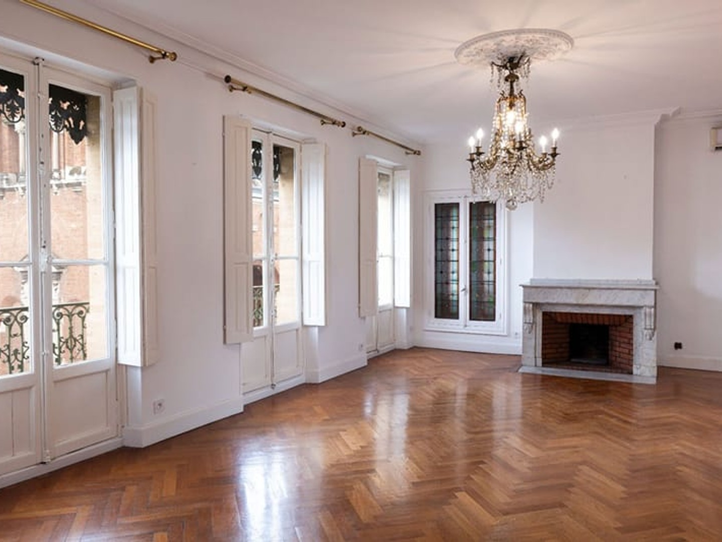 Appartement 6 pièces 173 m²