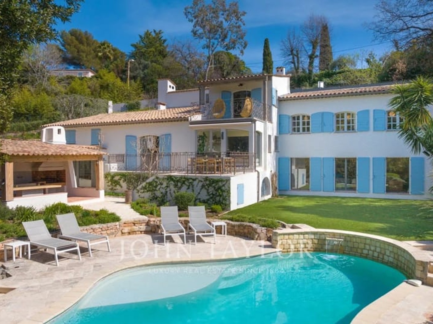 Maison à vendre - 7 pièces - 330m2 - Mougins (06250)